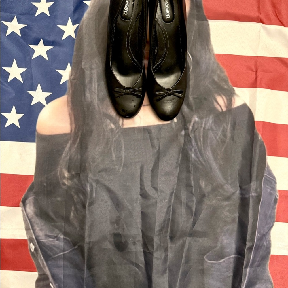 Aerosoles Black Leather Flats